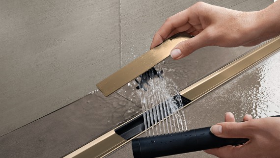 Geberit CleanLine simplifie l’entretien de la douche (© Geberit) Geberit CleanLine simplifie l’entretien de la douche (© Geberit)