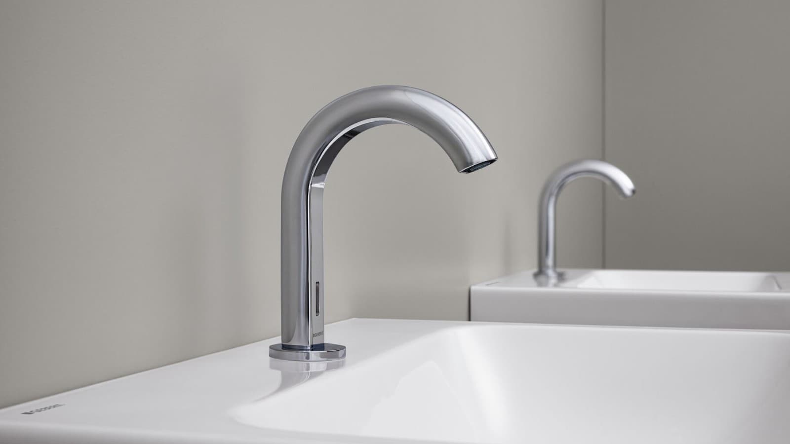 Geberit Piave robinetterie de lavabo à poser en acier inoxydable rond Geberit Piave robinetterie de lavabo à poser en acier inoxydable rond