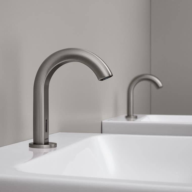 Robinetterie installée sur lavabo Geberit Piave Robinetterie installée sur lavabo Geberit Piave