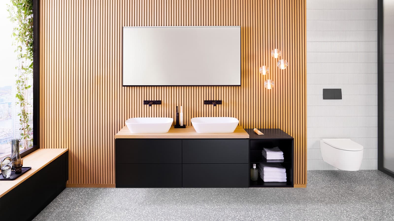 Salle de bains Geberit ONE avec lavabo à poser (© Geberit) Salle de bains Geberit ONE avec lavabo à poser (© Geberit)