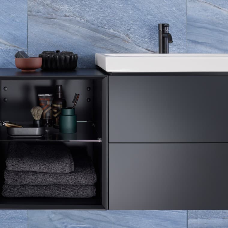 Meuble bas Geberit ONE avec élément latéral ouvert Meuble bas Geberit ONE avec élément latéral ouvert