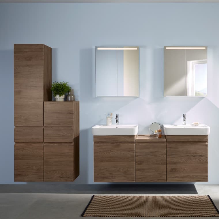 Salle de bains Geberit Renova Plan avec WC, bidet, lavabo et mobilier Salle de bains Geberit Renova Plan avec WC, bidet, lavabo et mobilier