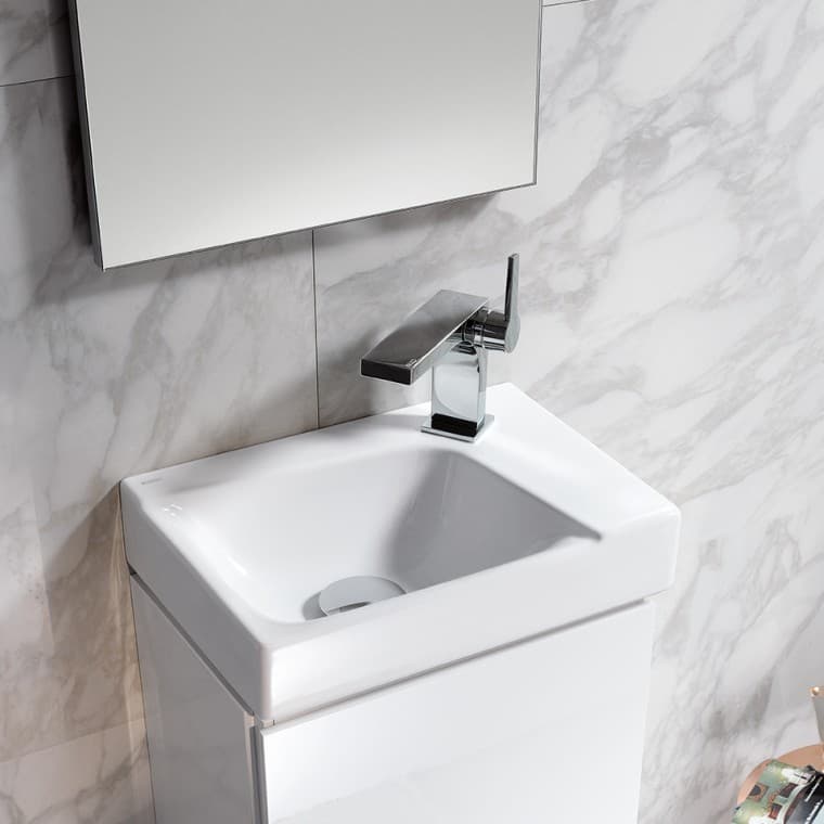 Des solutions sophistiquées pour les salles de bains. Des solutions sophistiquées pour les salles de bains.
