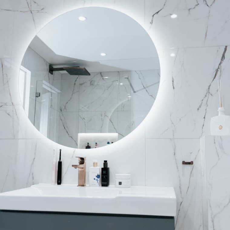 Miroir avec éclairage rond Miroir avec éclairage rond