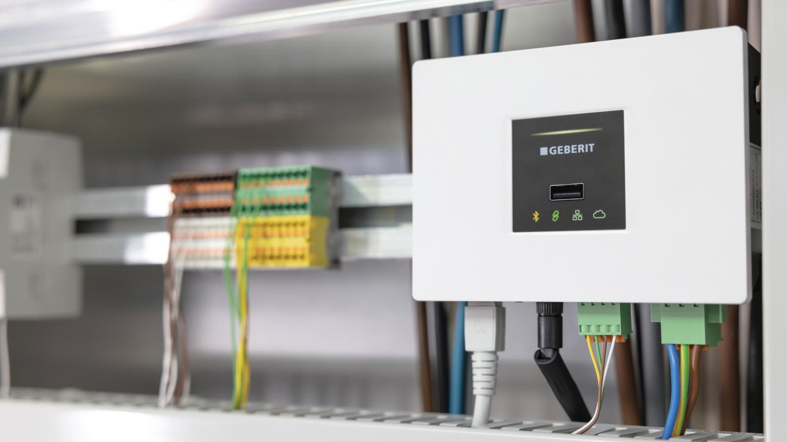 Installation de Geberit Gateway directement dans l'armoire élecrtique Installation de Geberit Gateway directement dans l'armoire élecrtique