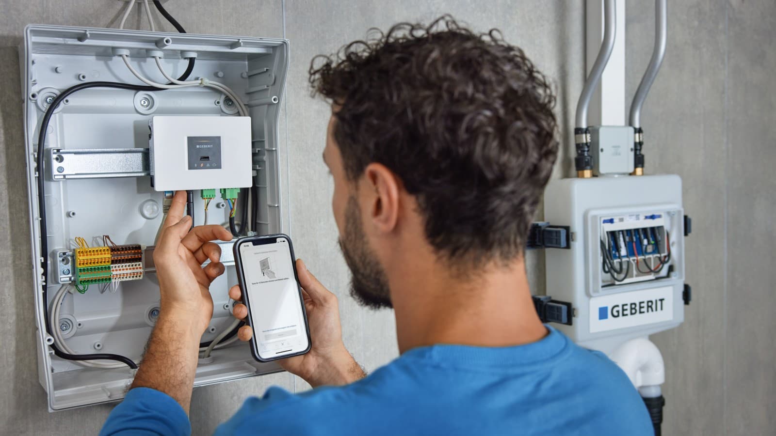 Geberit Gateway est commandé via l'application Geberit Control Geberit Gateway est commandé via l'application Geberit Control