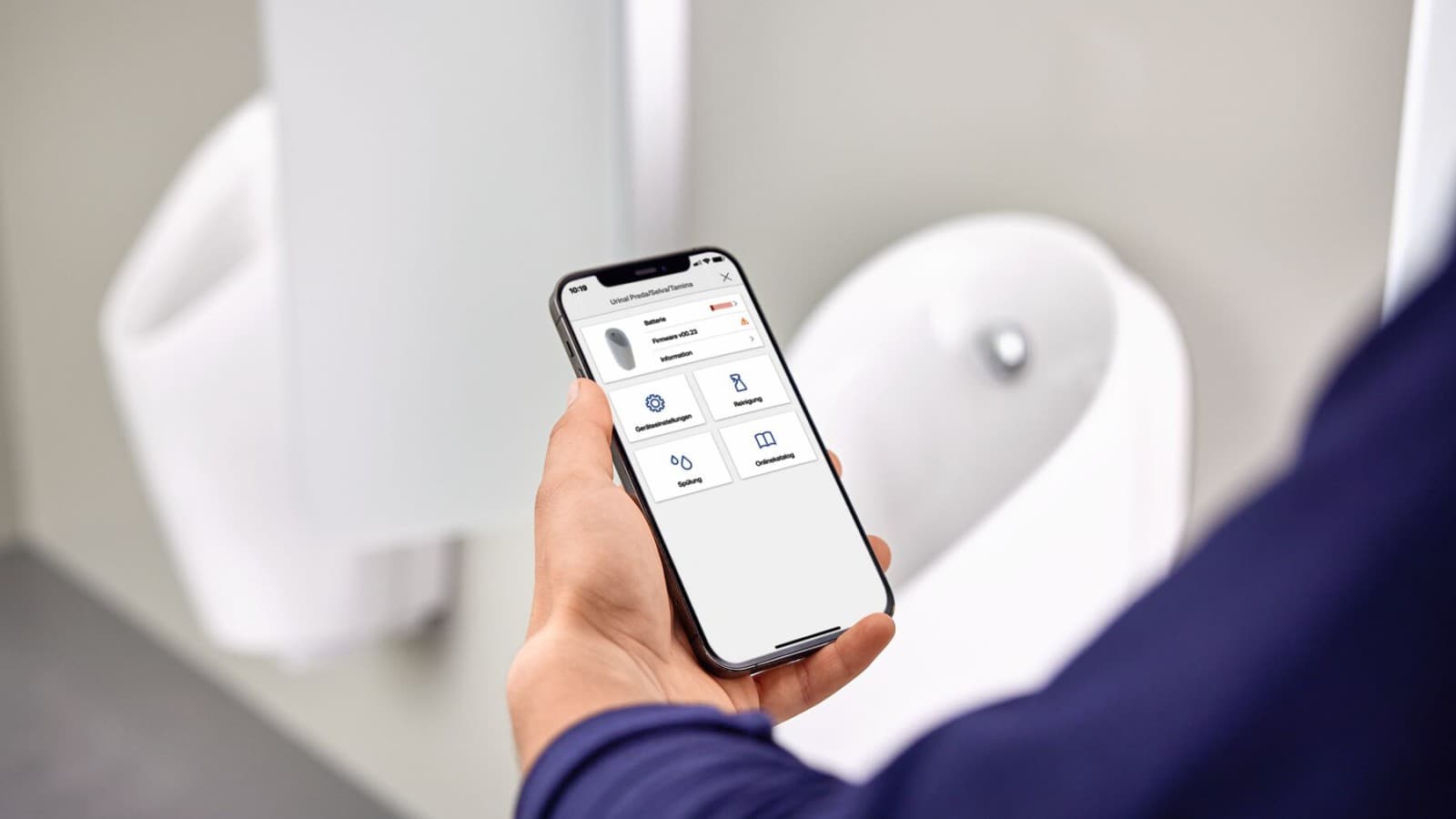 Les urinoirs Geberit peuvent être commandés via l’application Geberit Control en toute simplicité Les urinoirs Geberit peuvent être commandés via l’application Geberit Control en toute simplicité